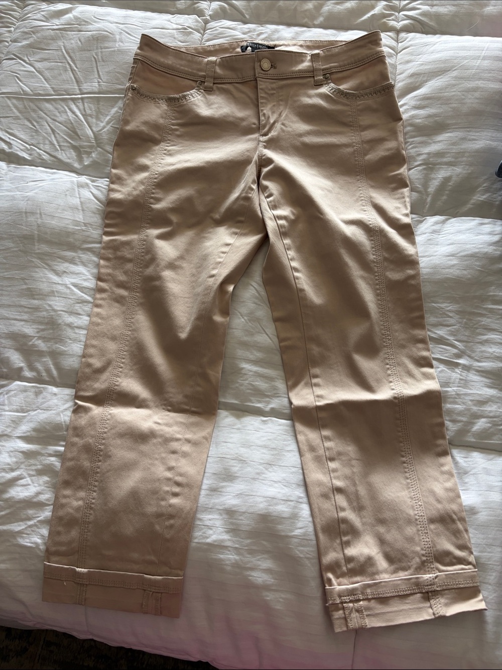White House Black Market Cropped Pants in Light Tan